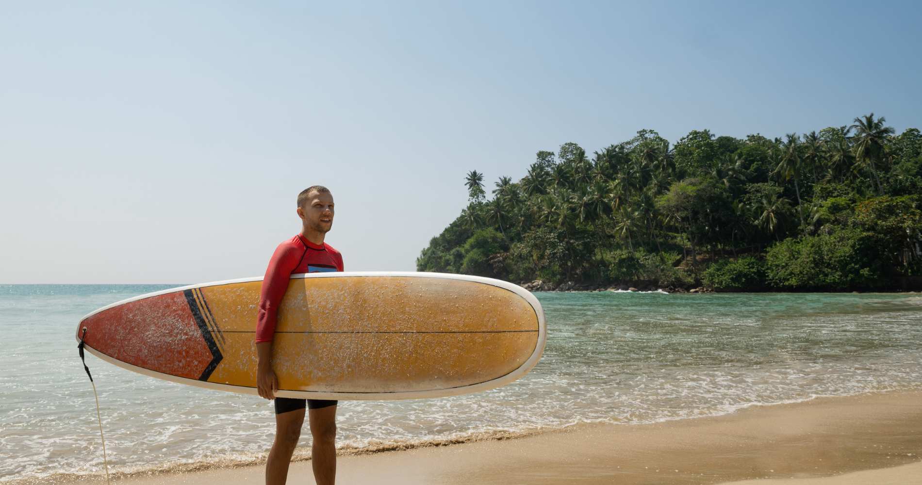 🏖️ Hiriketiya – The Hidden Surf Bay of Sri Lanka